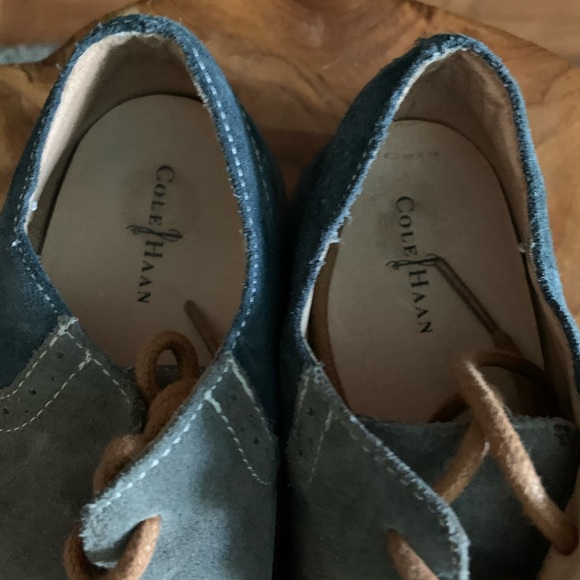 Boys Cole Haan Dress Shoes size 4. - Picture 5 of 6